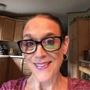 Meet your Posher, Carla